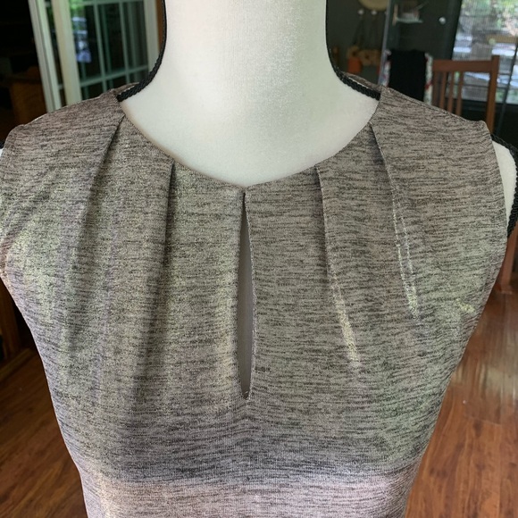 LIZ CLAIBORNE SHIMMERY SLEEVELESS TOP - Picture 9 of 11